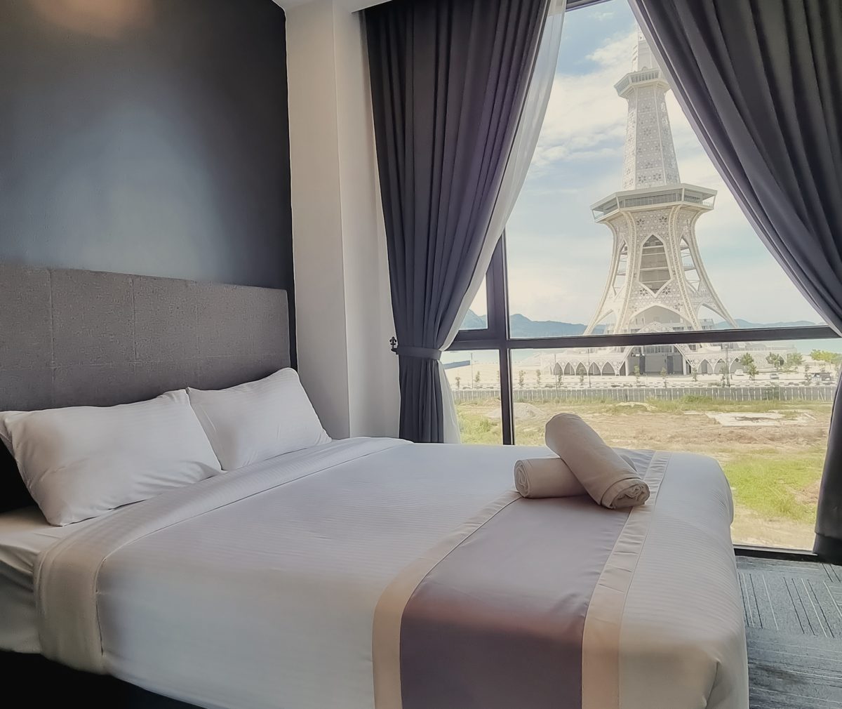 Tower View Room with Mahatower framed in the window